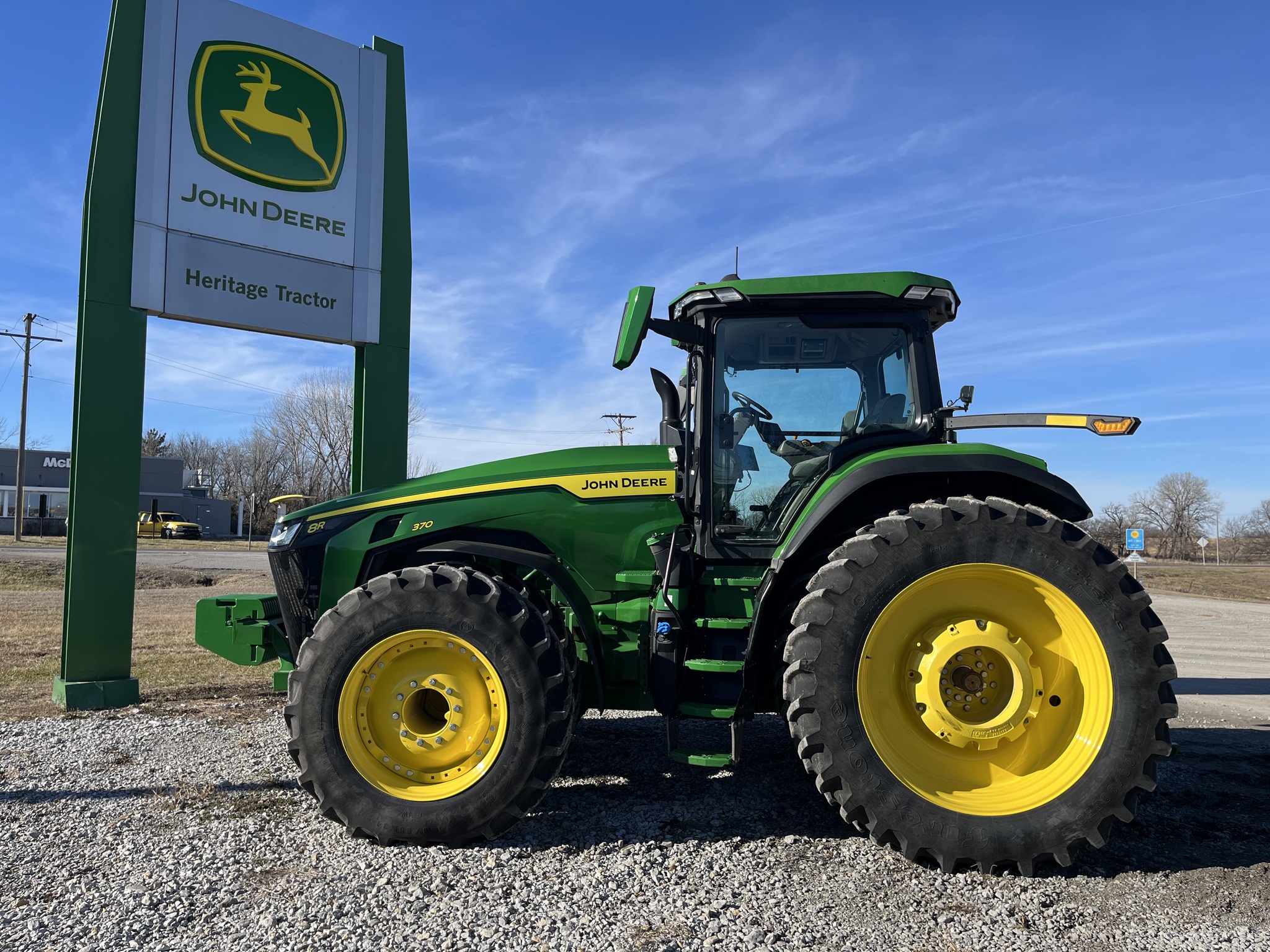  2024 John Deere 8R 370 at Heritage Tractor in Seneca, KS