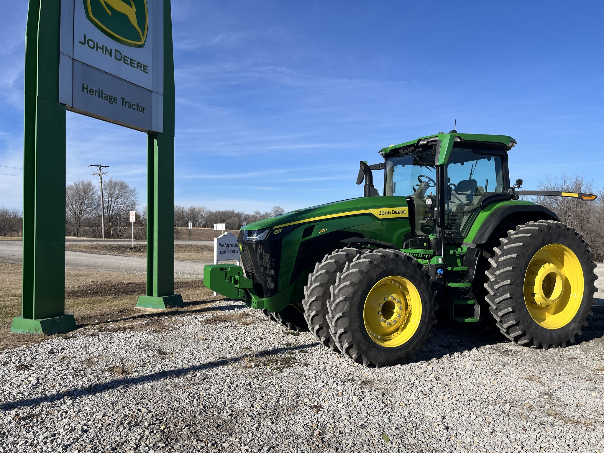  2024 John Deere 8R 370 at Heritage Tractor in Seneca, KS