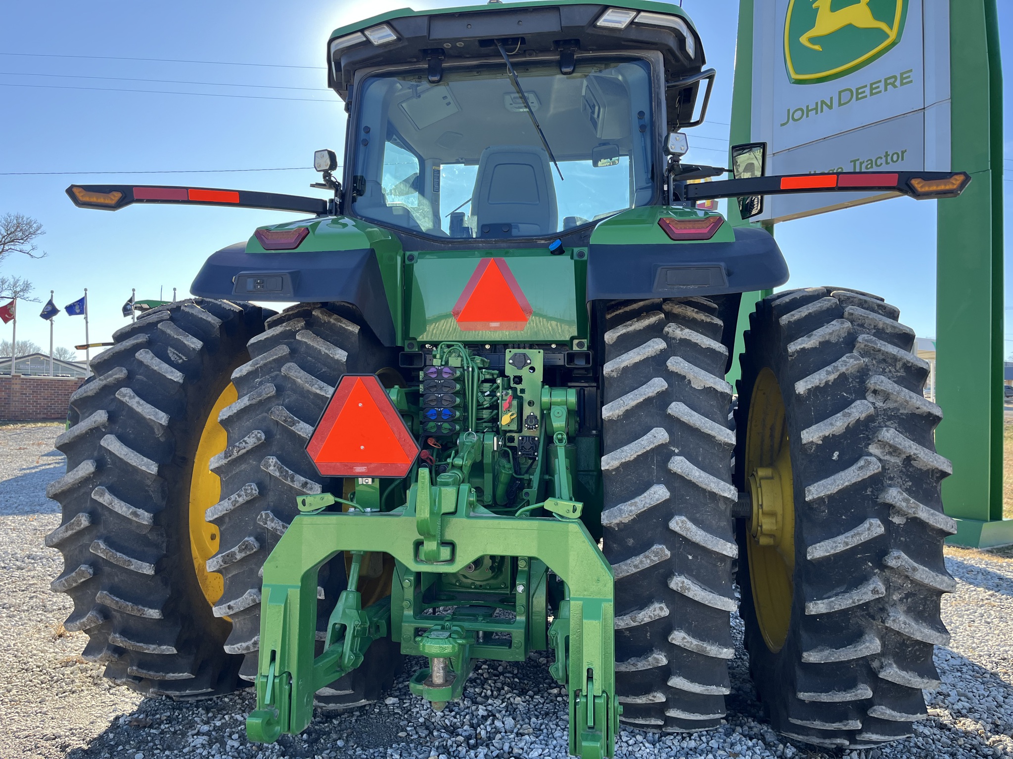  2024 John Deere 8R 370 at Heritage Tractor in Seneca, KS