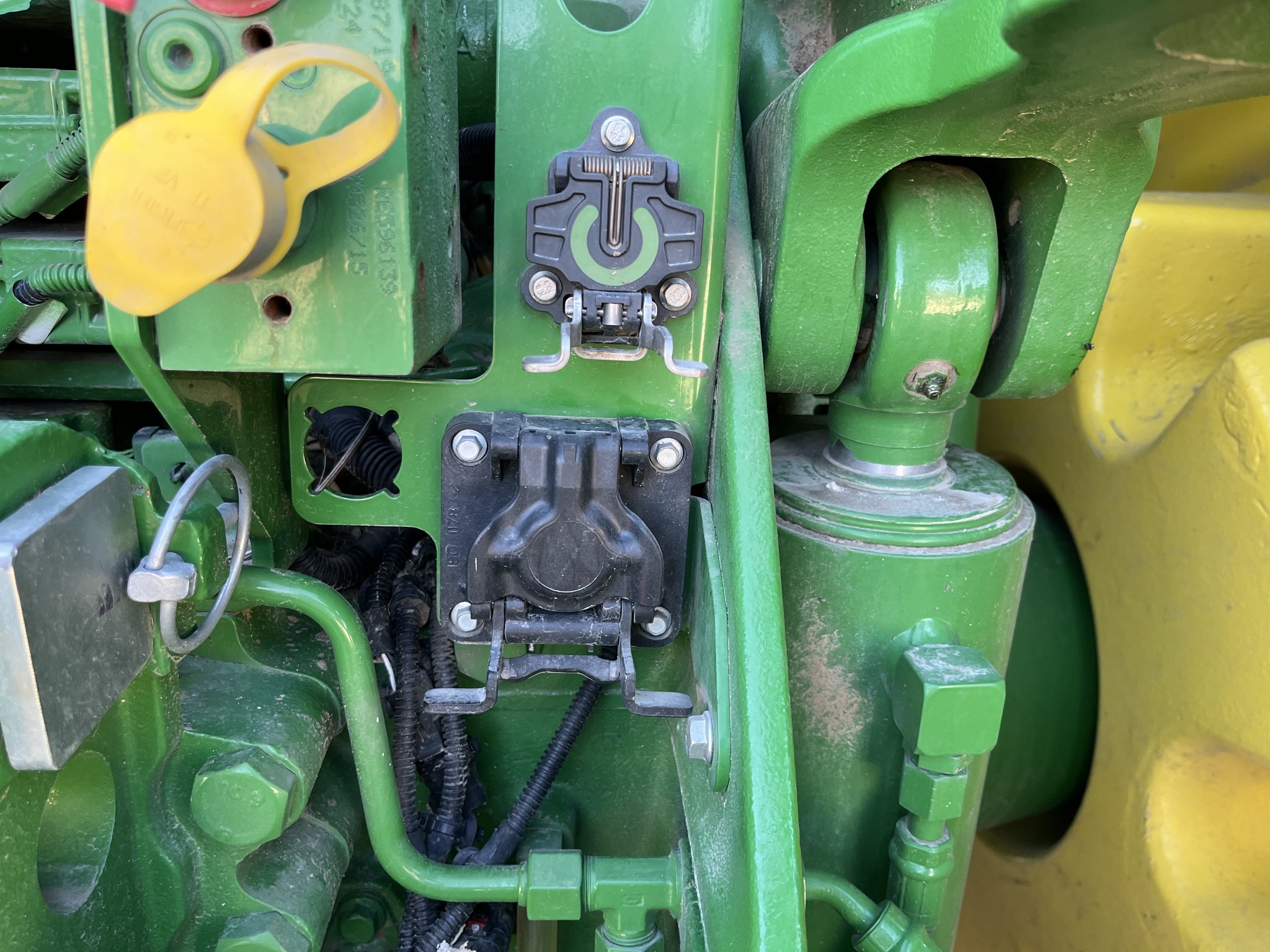  2024 John Deere 8R 370 at Heritage Tractor in Seneca, KS
