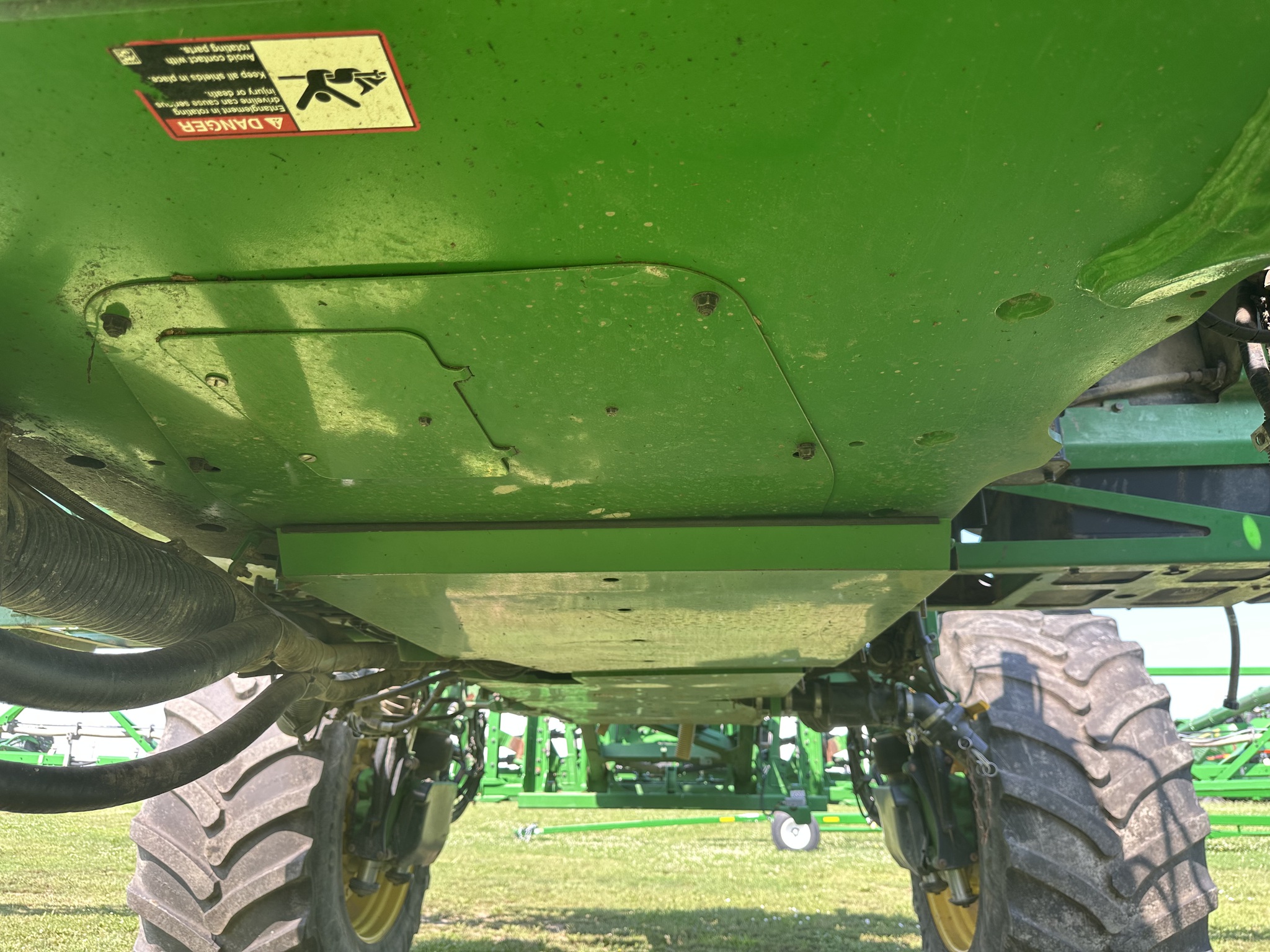 2021 John Deere R4045 Image 10