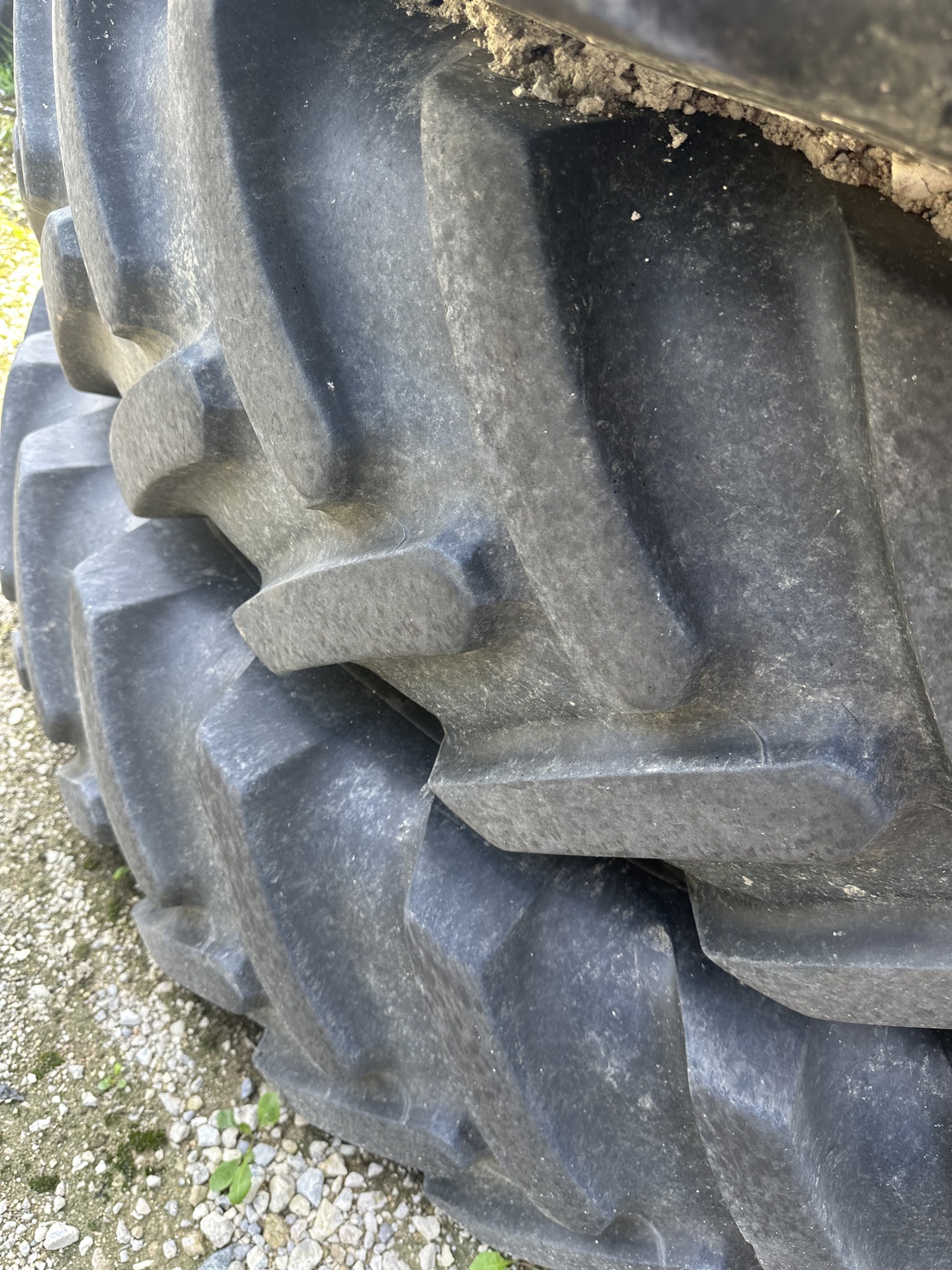2021 John Deere R4045 Image 14