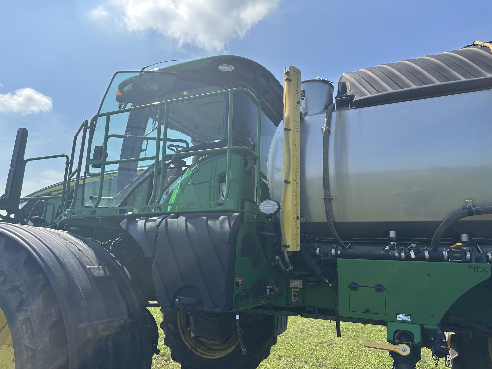 2021 John Deere R4045 Image 3