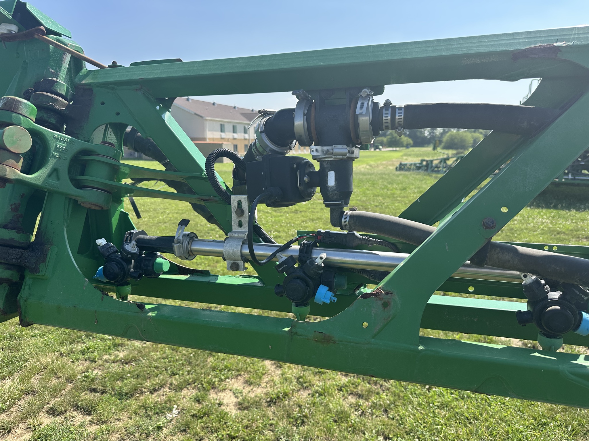 2021 John Deere R4045 Image 27