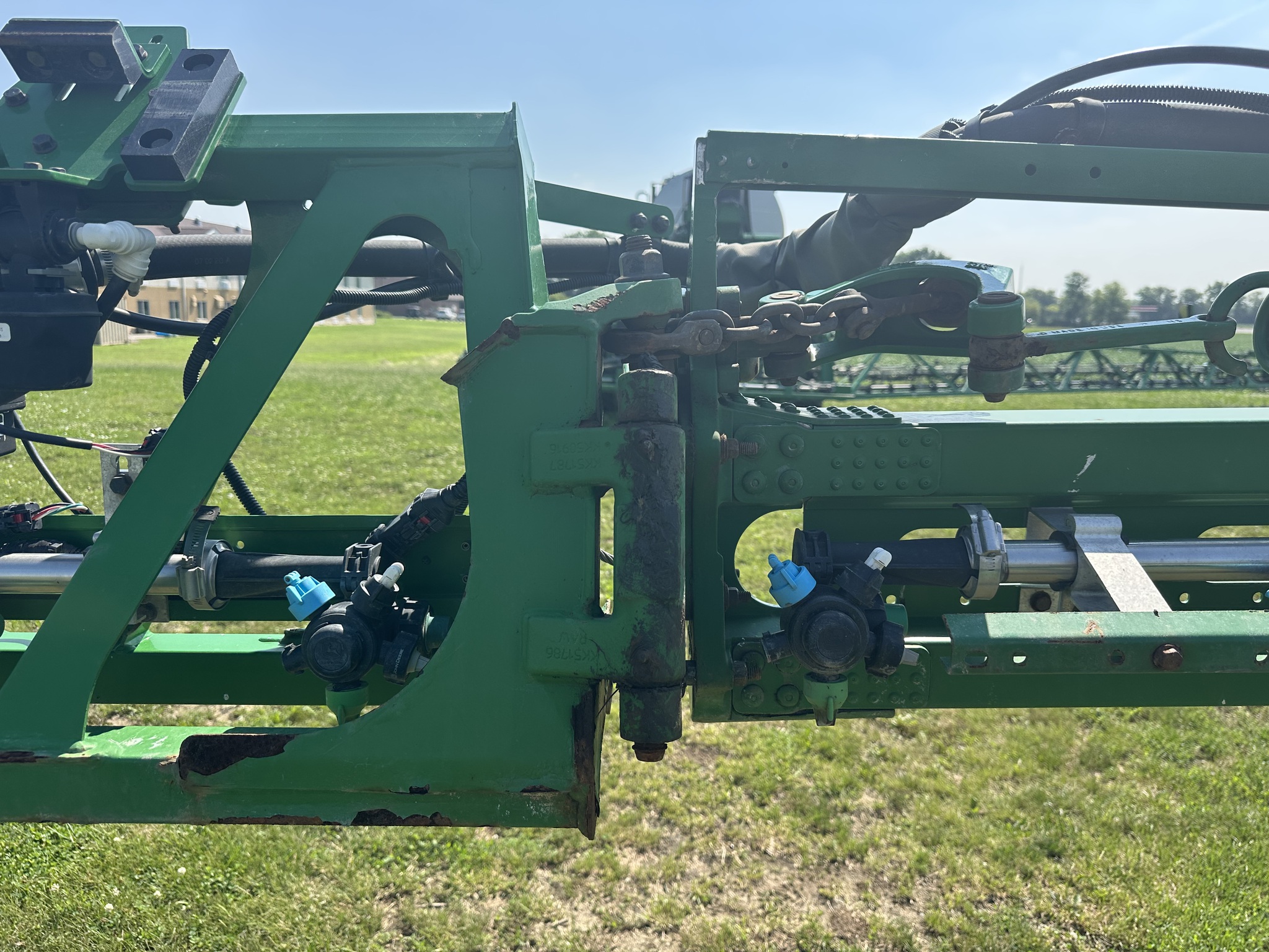 2021 John Deere R4045 Image 26