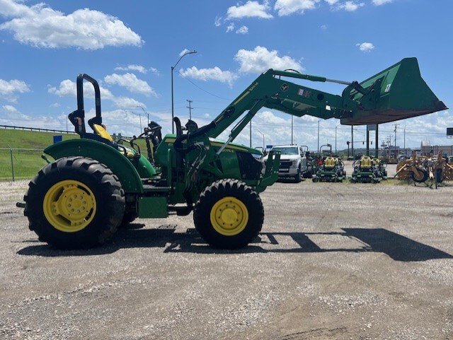 2018 John Deere 5075E Image 6