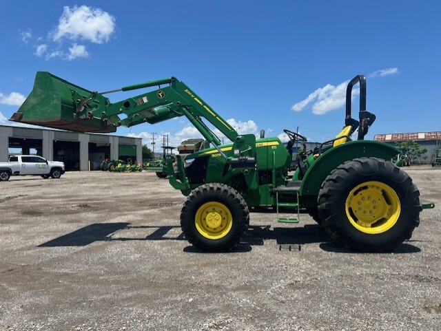 2018 John Deere 5075E Image 1