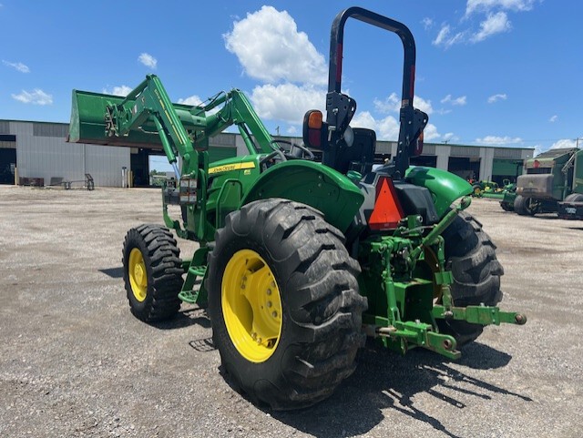 2018 John Deere 5075E Image 3