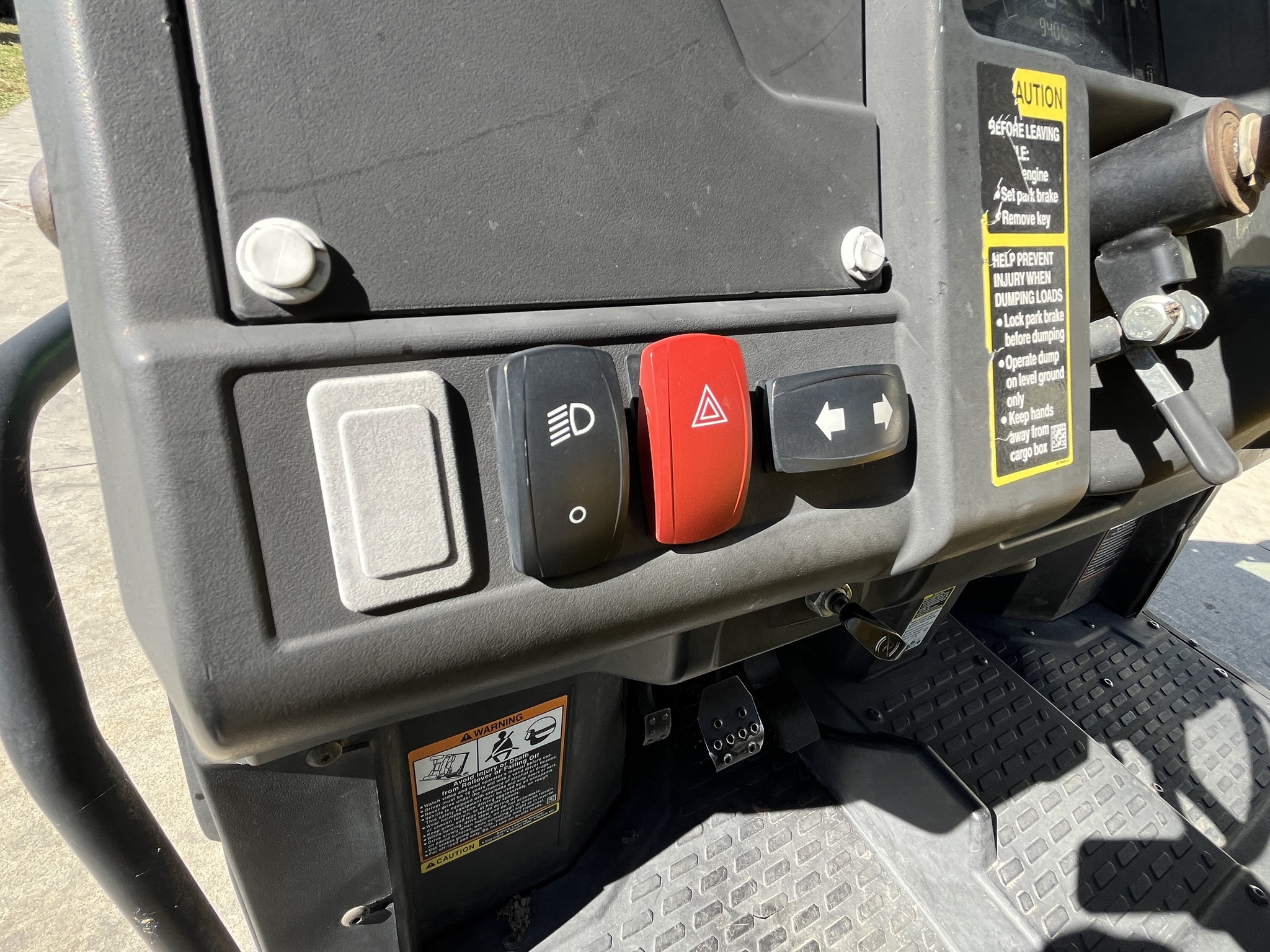  2019 John Deere XUV 835M at Heritage Tractor in Rogersville, MO
