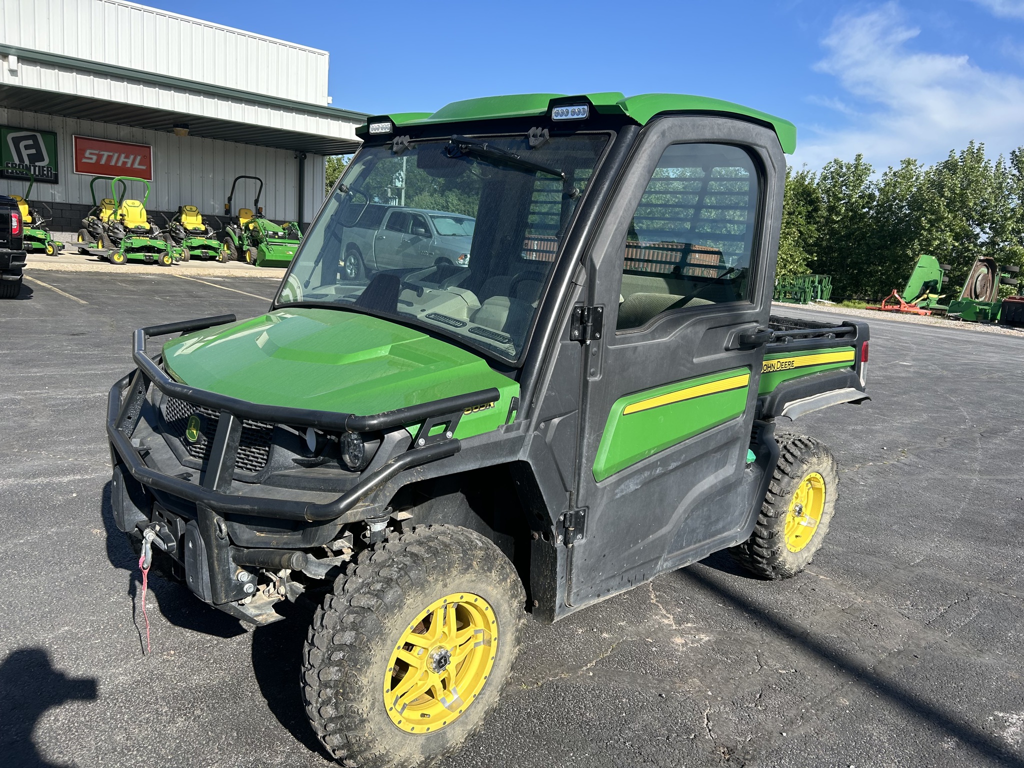  2020 John Deere XUV 865R at Heritage Tractor in Anderson, MO