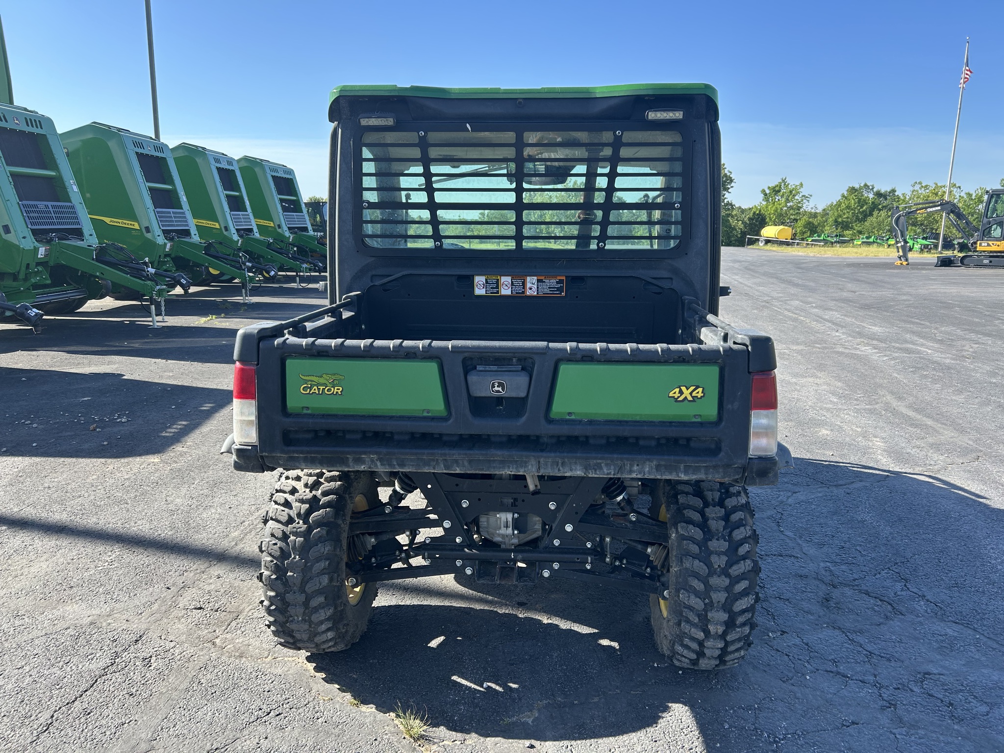  2020 John Deere XUV 865R at Heritage Tractor in Anderson, MO