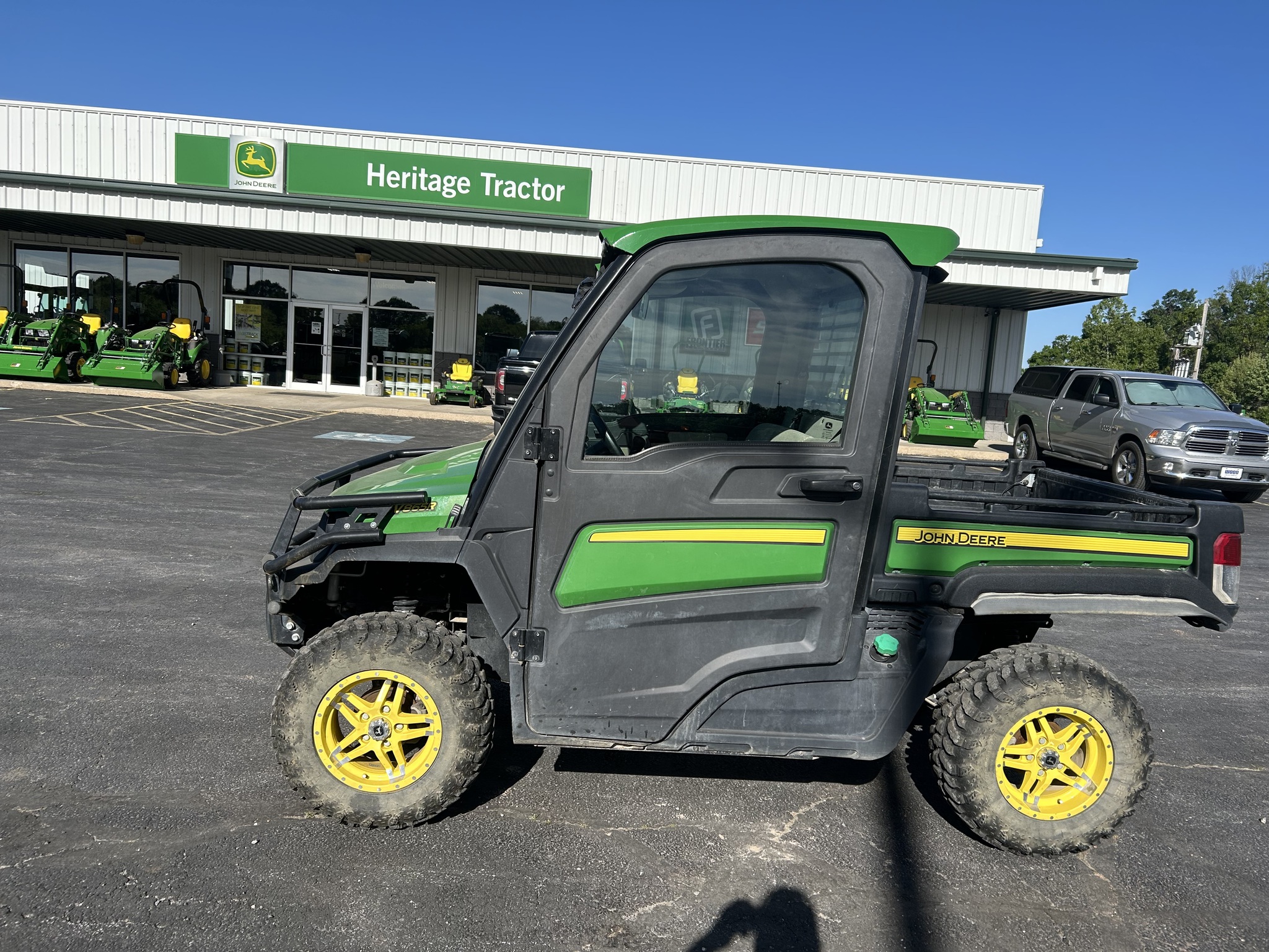  2020 John Deere XUV 865R at Heritage Tractor in Anderson, MO