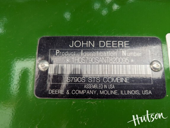 Photo of 2022 John Deere S790