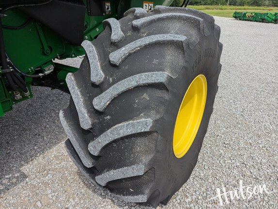 Photo of 2022 John Deere S790