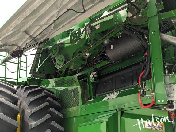 Photo of 2022 John Deere S790