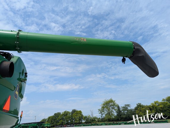 Photo of 2022 John Deere S790