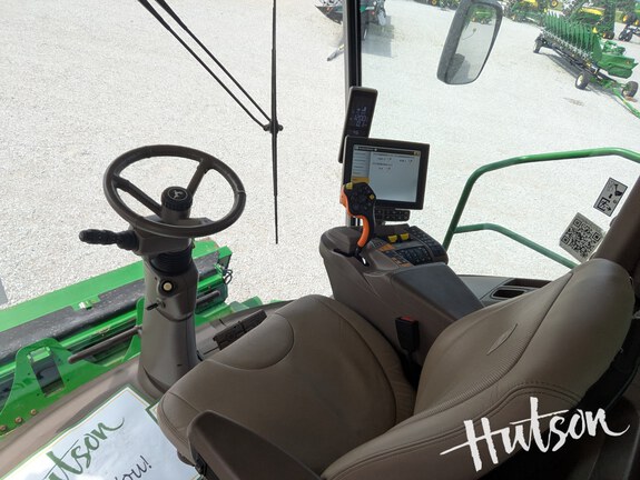Photo of 2022 John Deere S790