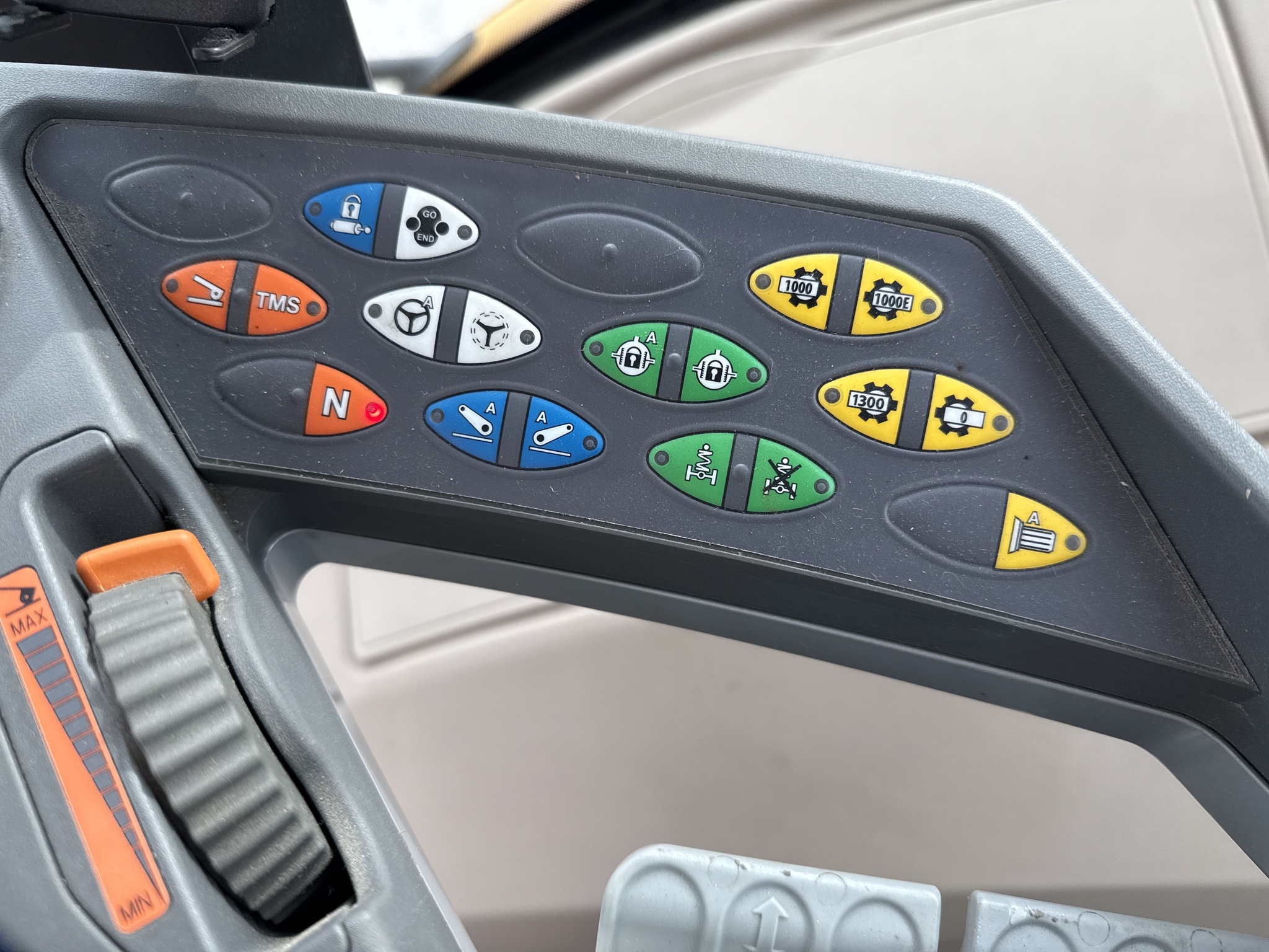 2019 Challenger 1042 Image 41