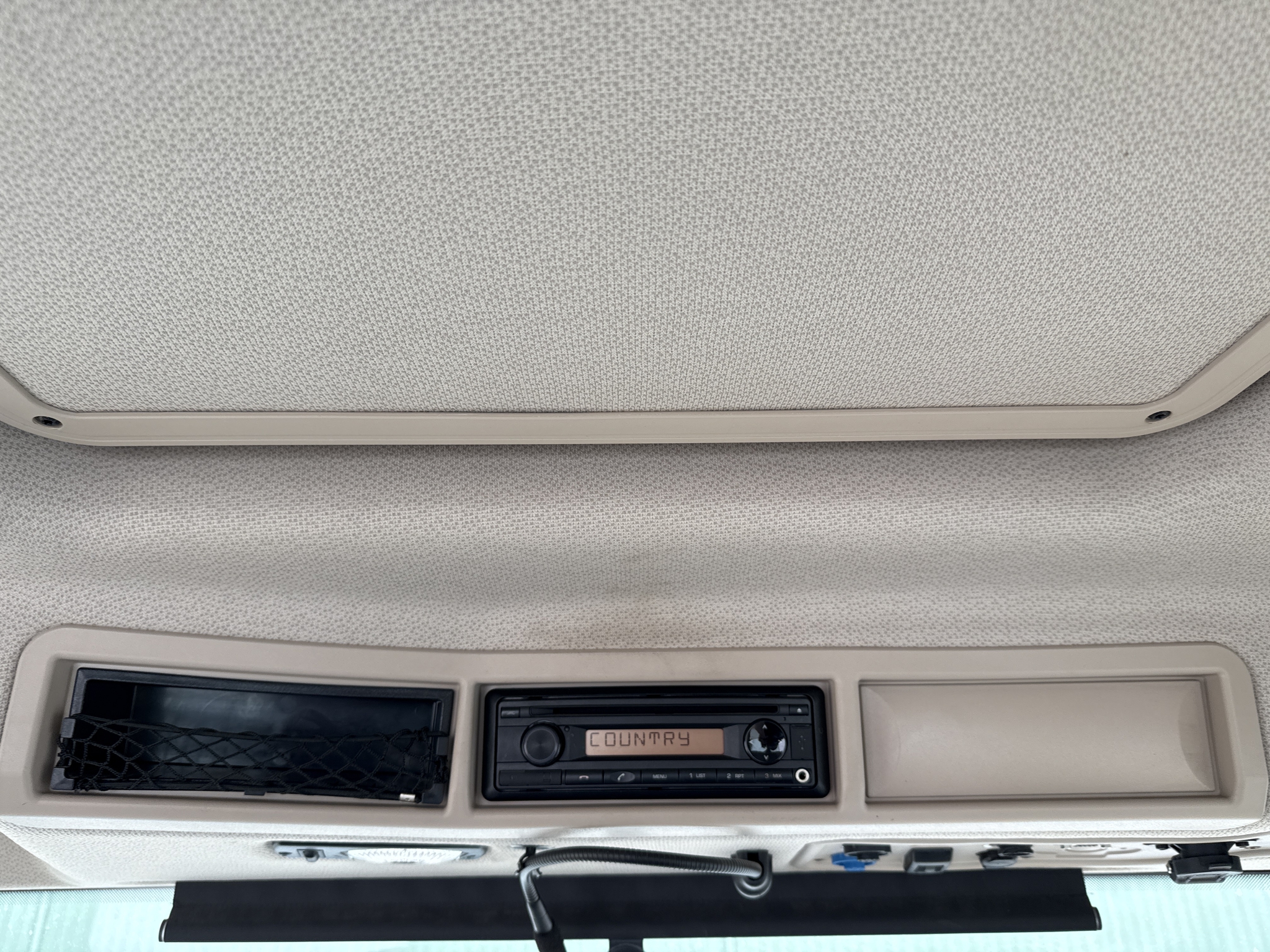 2019 Challenger 1042 Image 37