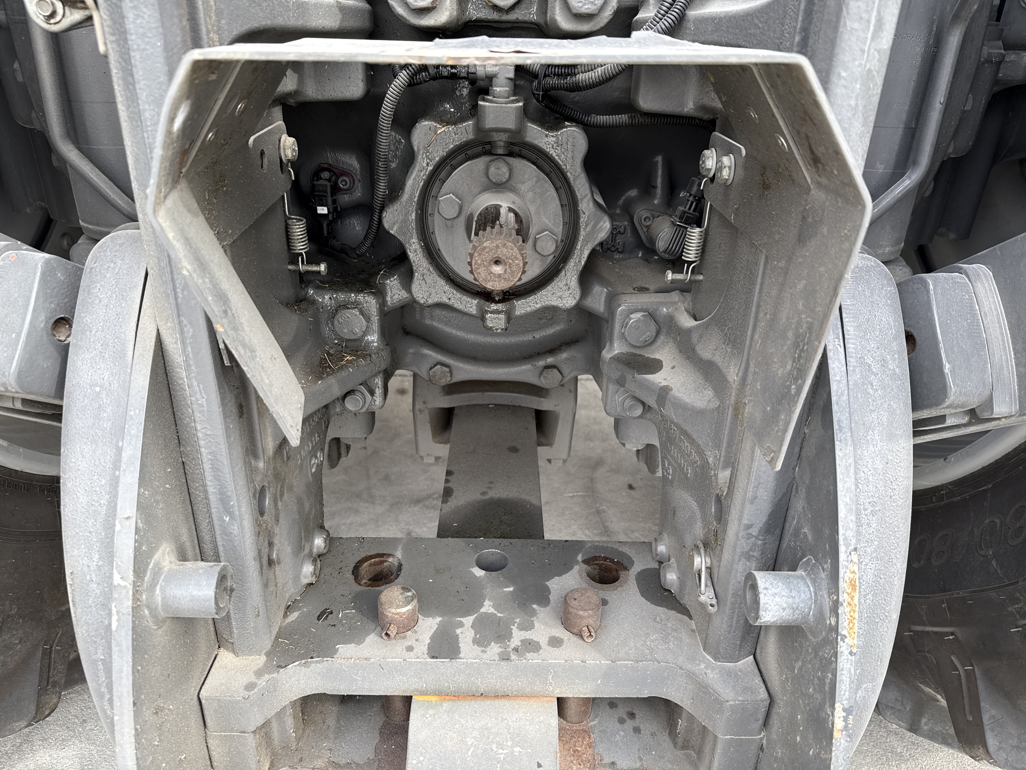 2019 Challenger 1042 Image 15