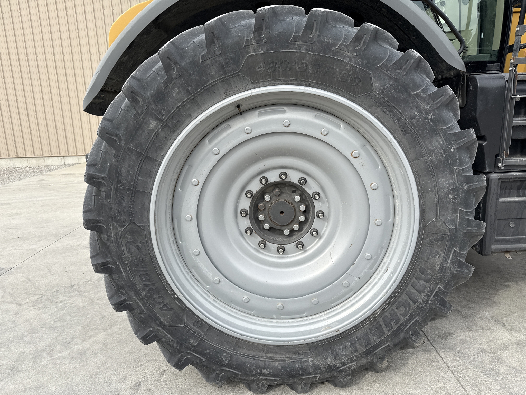 2019 Challenger 1042 Image 20