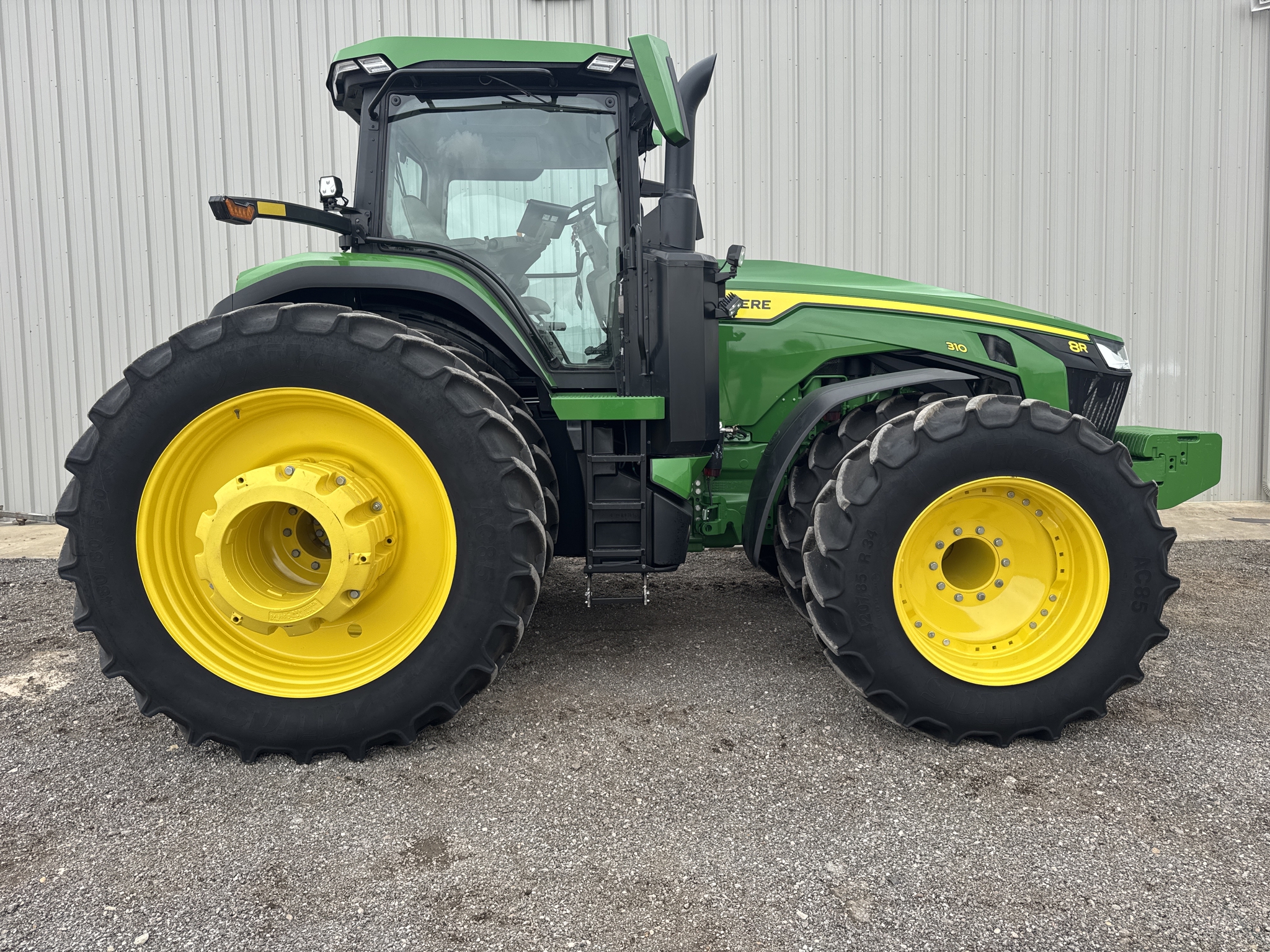 2024 John Deere 8R 310 Image 8