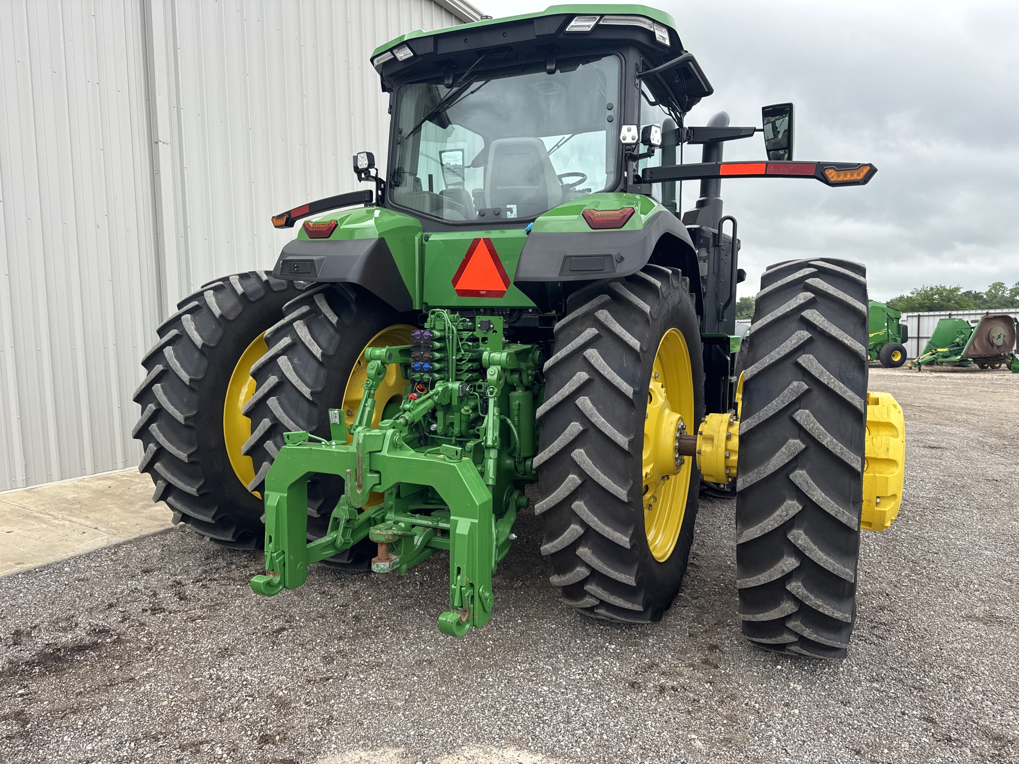 2024 John Deere 8R 310 Image 16