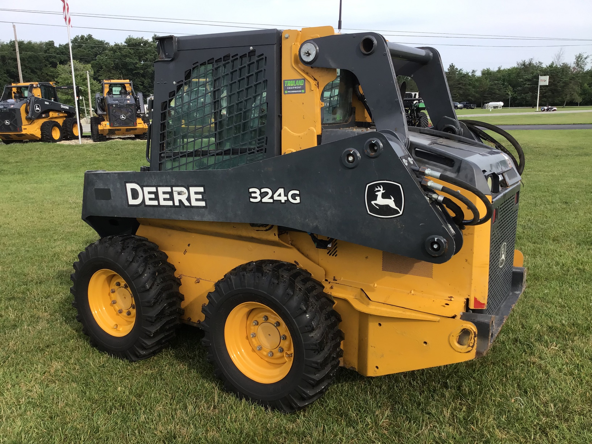 2019 John Deere 324G Image 7