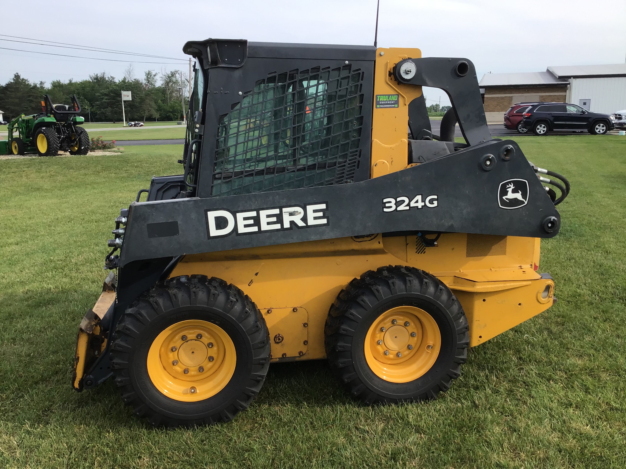 2019 John Deere 324G Image 6