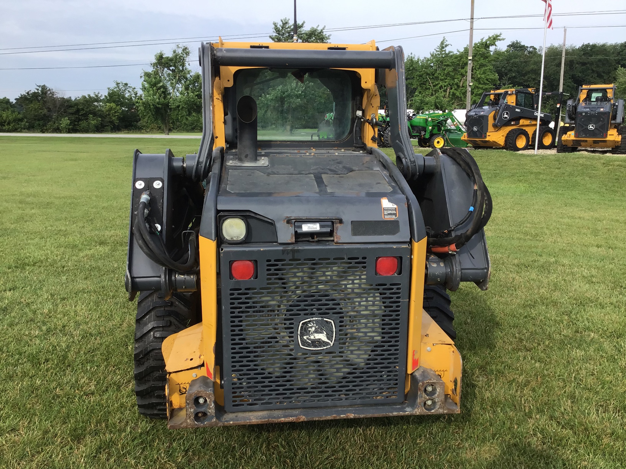 2019 John Deere 324G Image 4