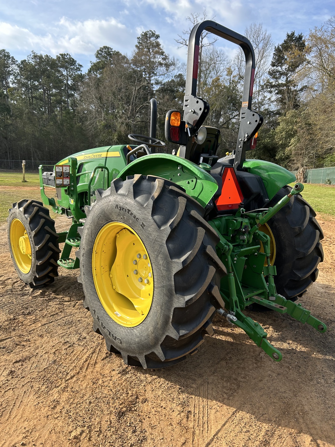 2024 John Deere 5060E Image 2