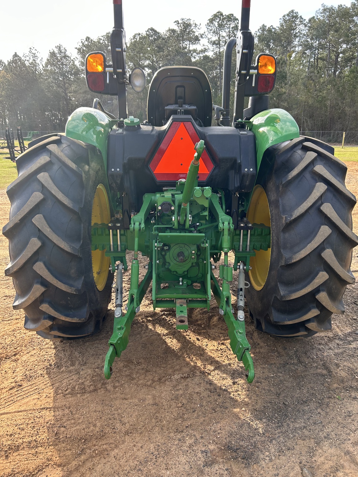 2024 John Deere 5060E Image 3