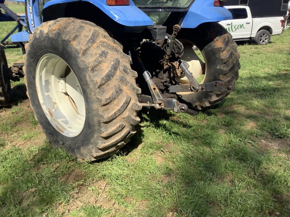 Photo of 2001 New Holland TS110