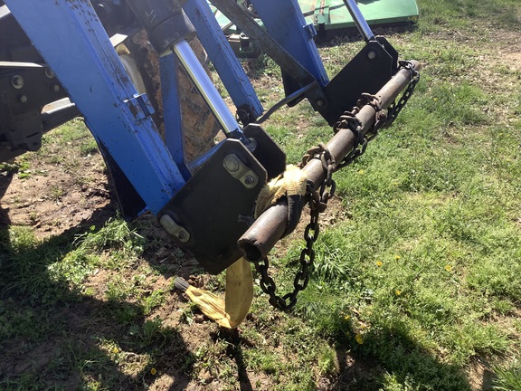 Photo of 2001 New Holland TS110