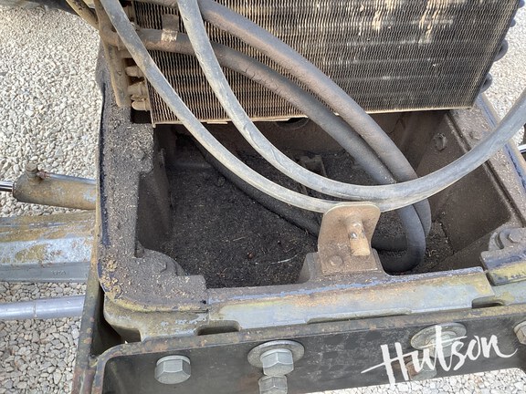 Photo of 2001 New Holland TS110