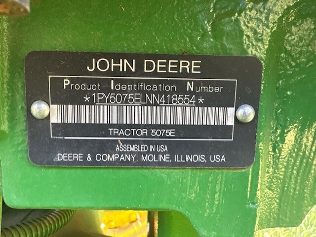 2022 John Deere 5075E Image 8