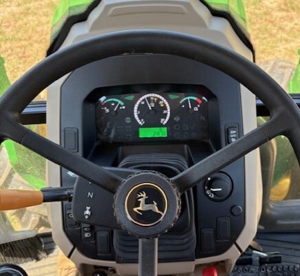 2022 John Deere 5075E Image 4