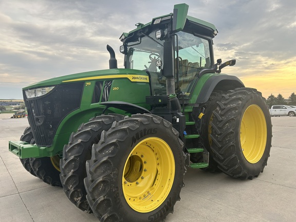 2022 John Deere 7R 250 (2nd thumbnail)
