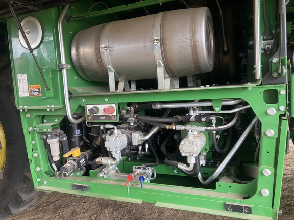 2021 John Deere CP690