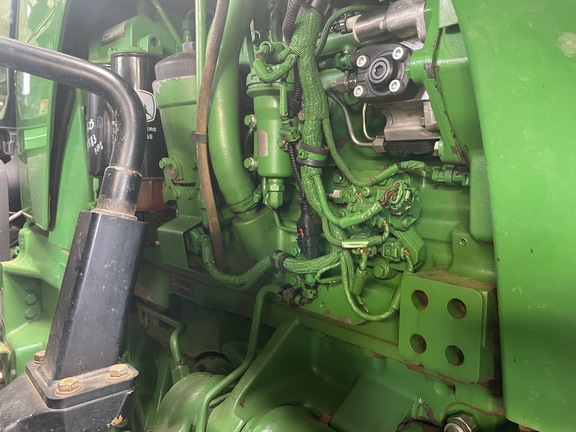 Photo of 2012 John Deere 8310R
