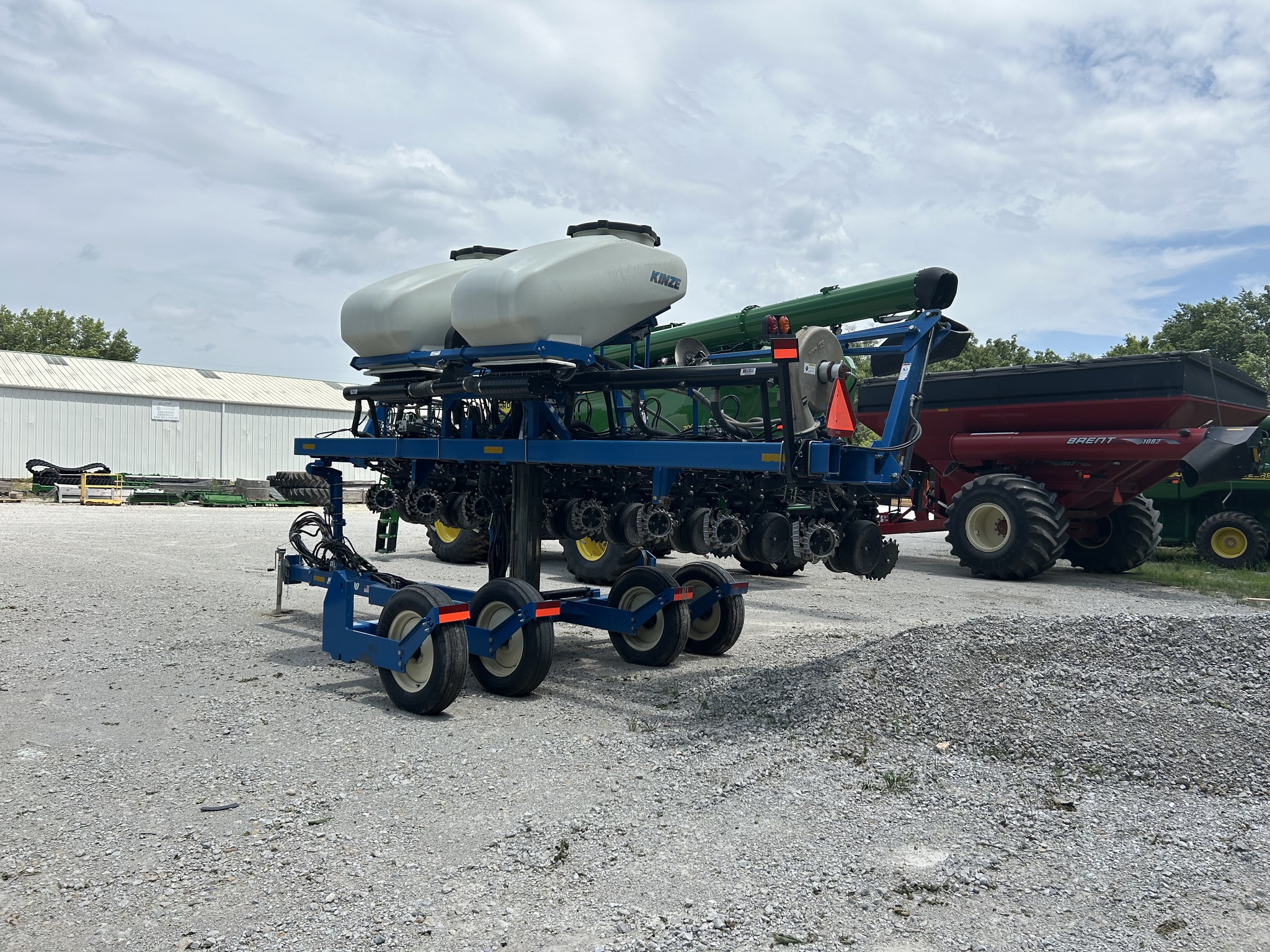  2020 Kinze 3500 at Heritage Tractor in Atchison, KS