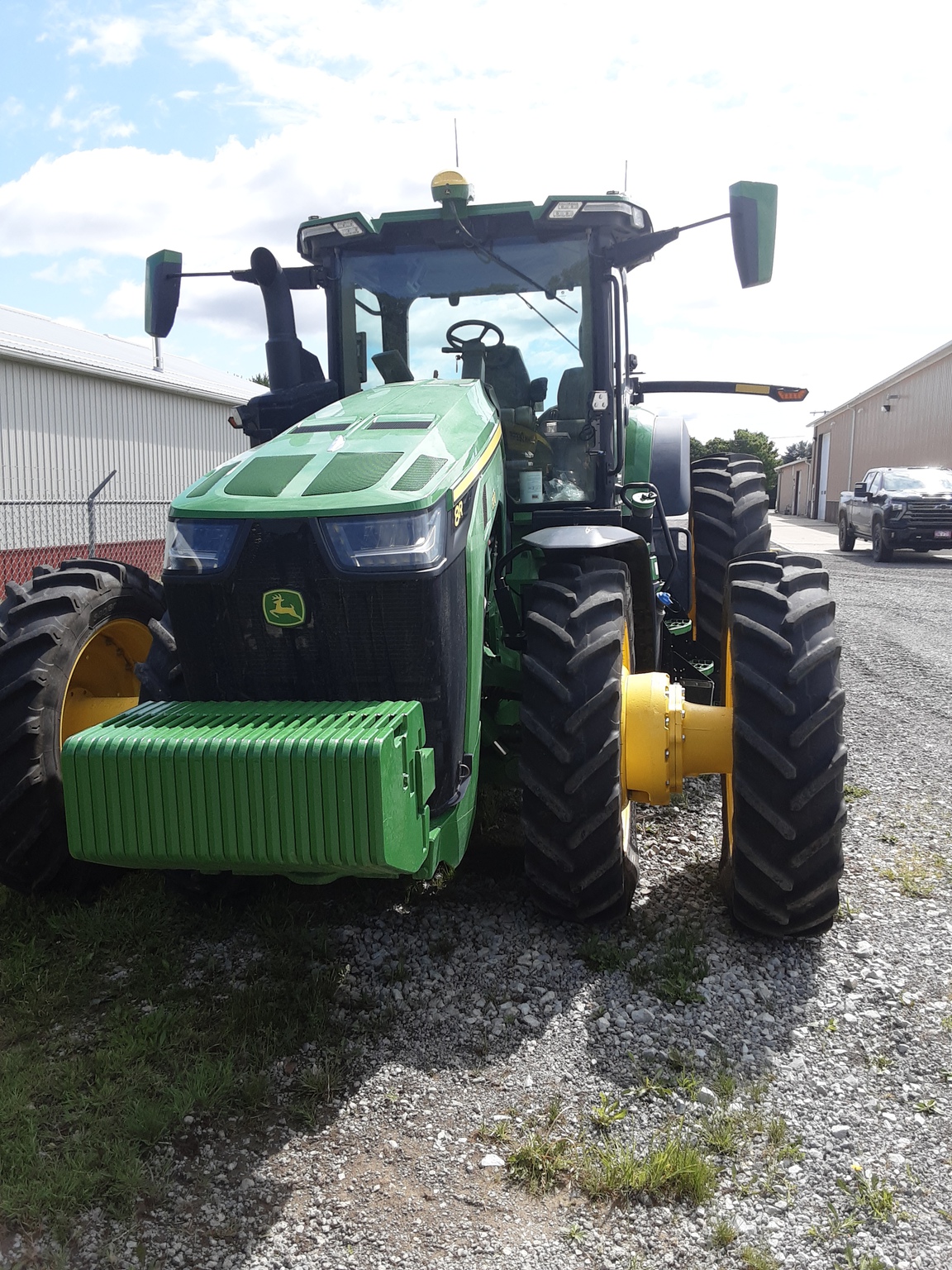 2021 John Deere 8R 370 Image 2