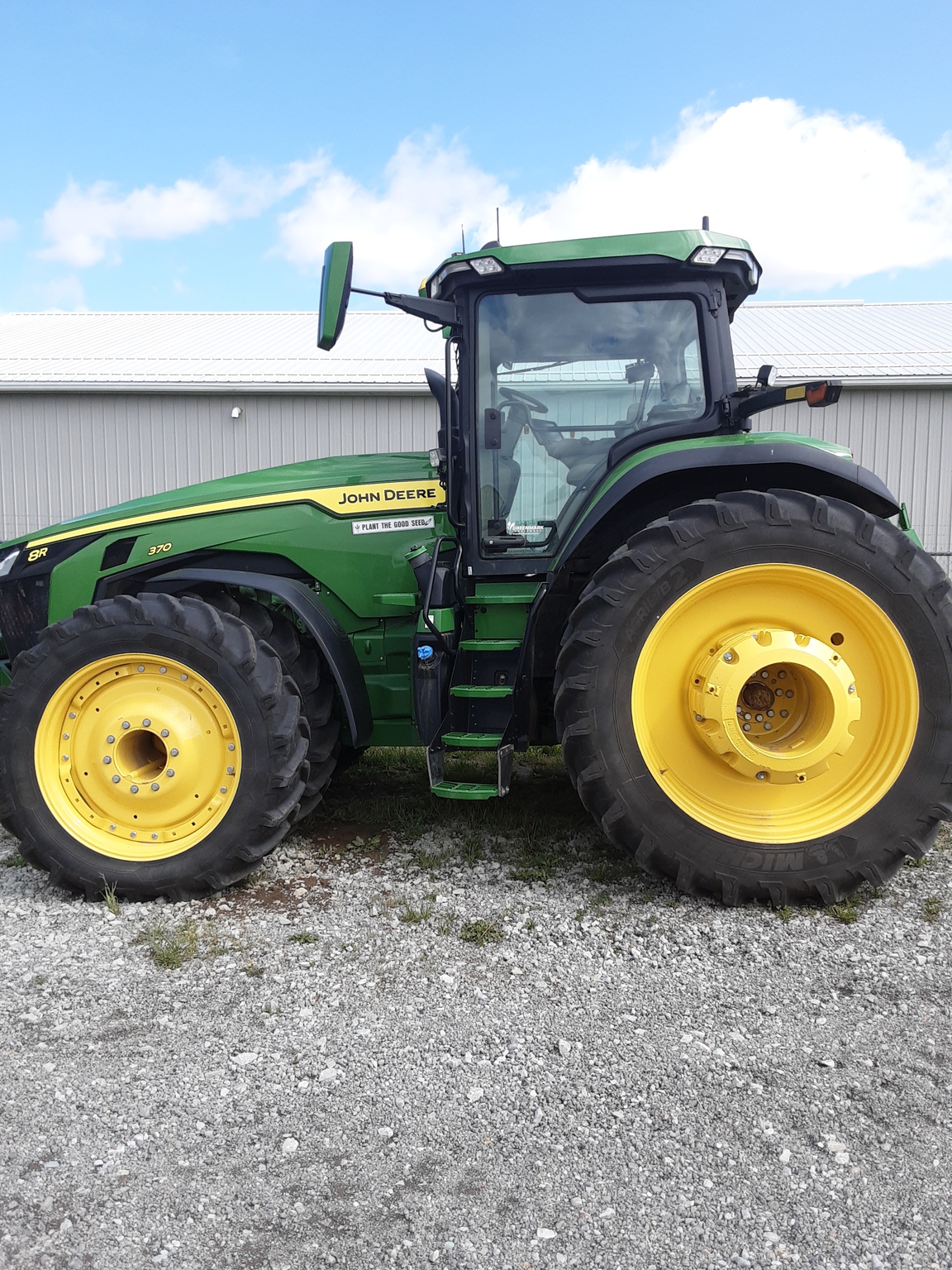 2021 John Deere 8R 370 Image 3