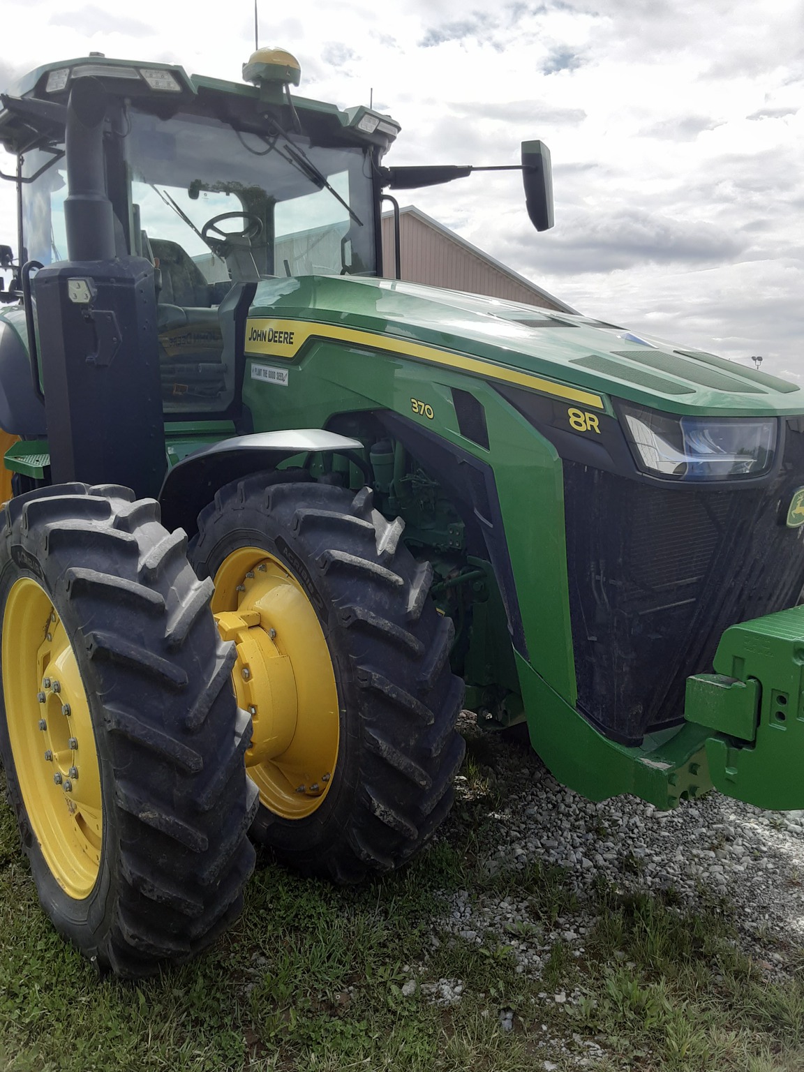 2021 John Deere 8R 370 Image 1