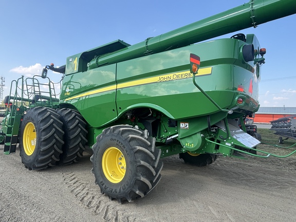 Used 2020 John Deere S790 Combines at Horizon Ag & Turf in Vermilion, AB - Photo5