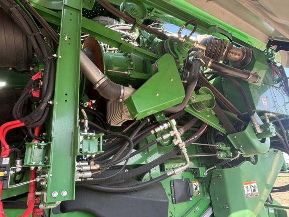 Used 2020 John Deere S790 Combines at Horizon Ag & Turf in Vermilion, AB - Photo15