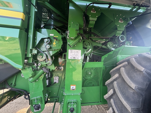 Used 2020 John Deere S790 Combines at Horizon Ag & Turf in Vermilion, AB - Photo17
