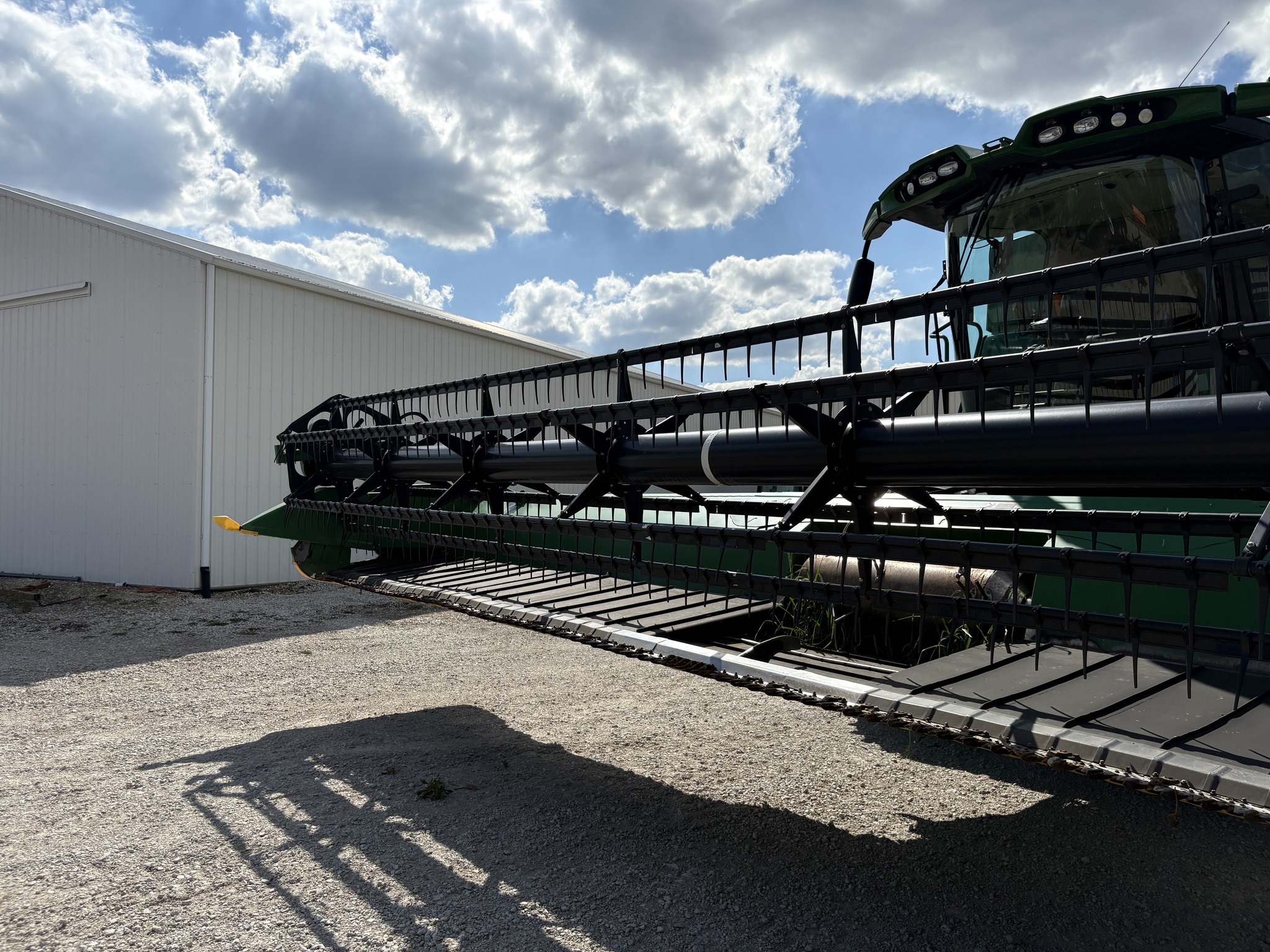  2014 John Deere 635FD at Heritage Tractor in Kewanee, IL