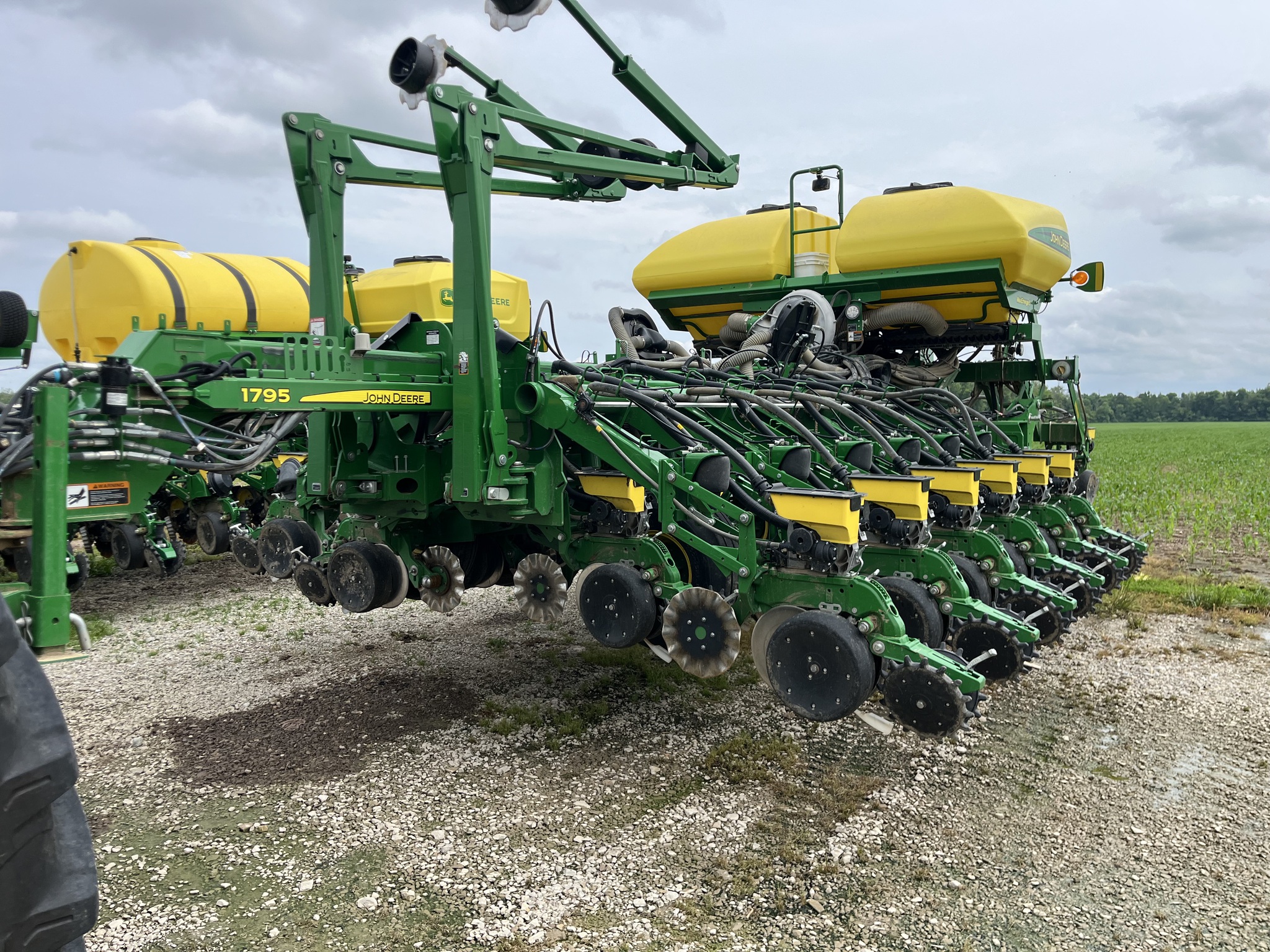 Used 2019 John Deere 1795 Planters: Drawn at Koenig Equipment in Greensburg, IN - PhotoXL0