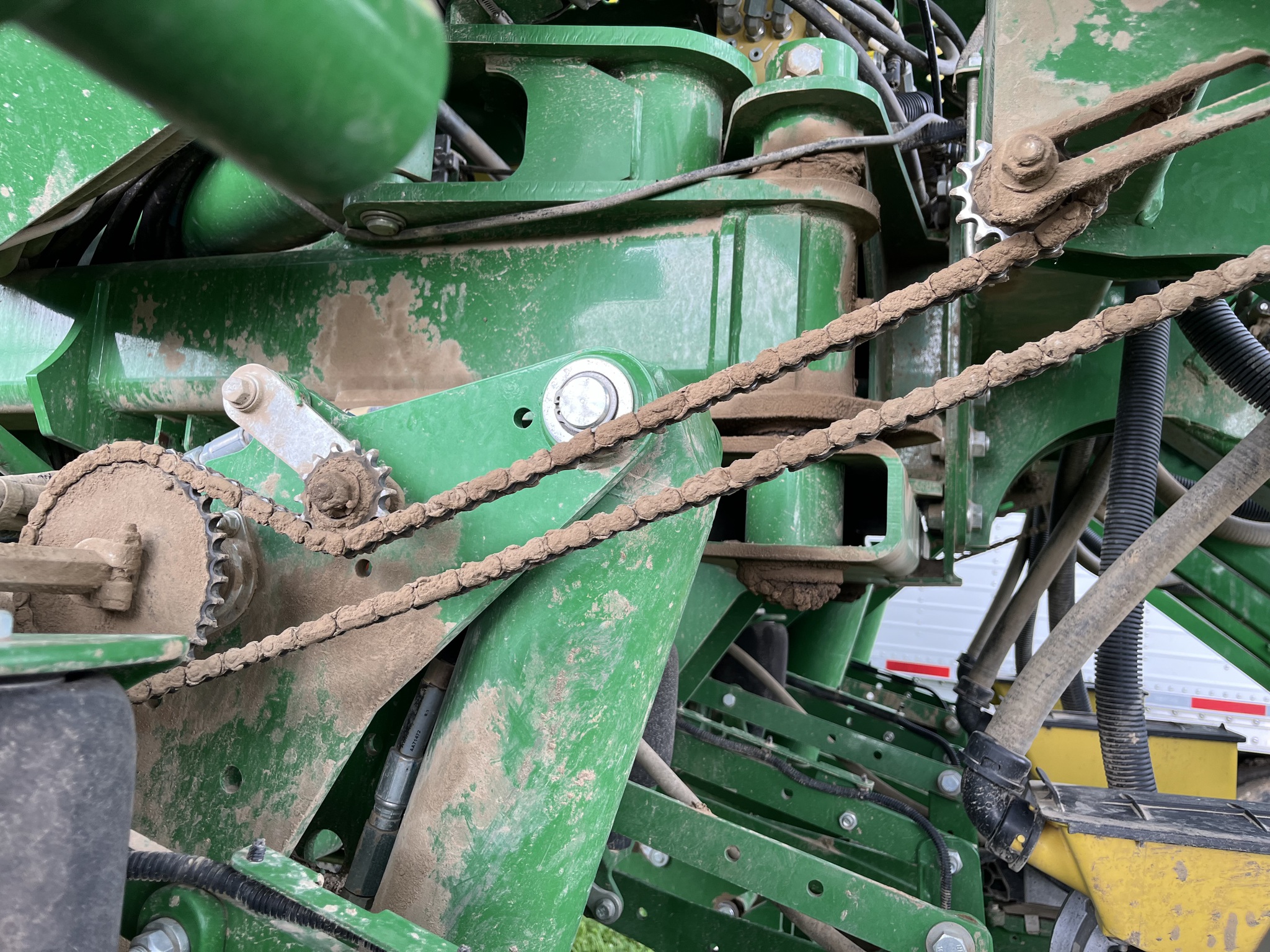 Used 2019 John Deere 1795 Planters: Drawn at Koenig Equipment in Greensburg, IN - PhotoXL14